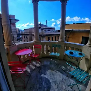 victoria-house-hostel.hotelitalianriviera.com/
